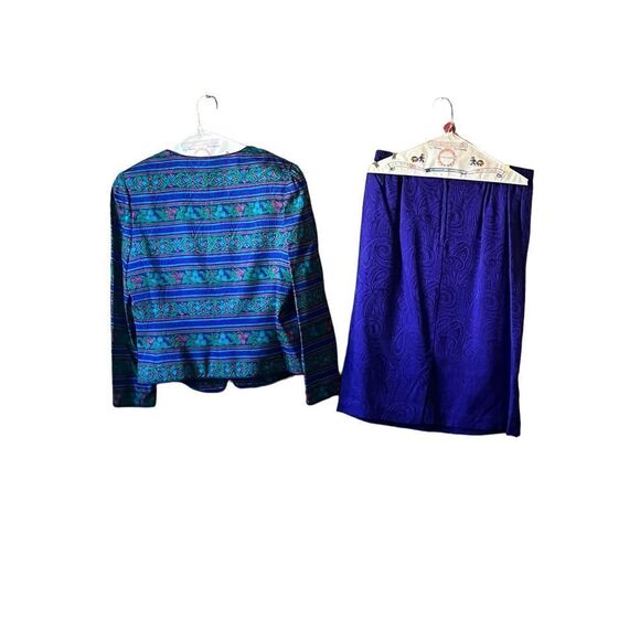 Adrianna Papell Collection Vintage Silk Jacket and Skirt Set - Picture 2 of 8